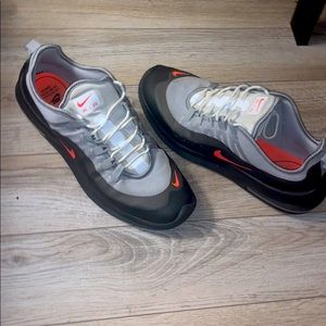 Nike air max size 10.5 US men